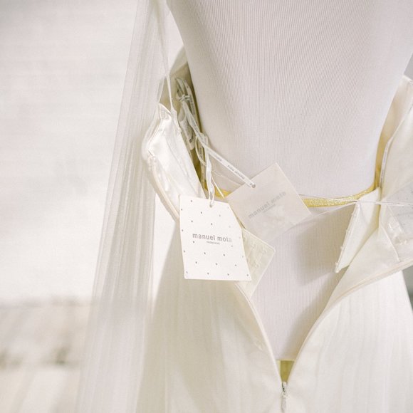 Manuel Mota Pronovias Wedding Dress 4 One Shoulder - Picture 8 of 8